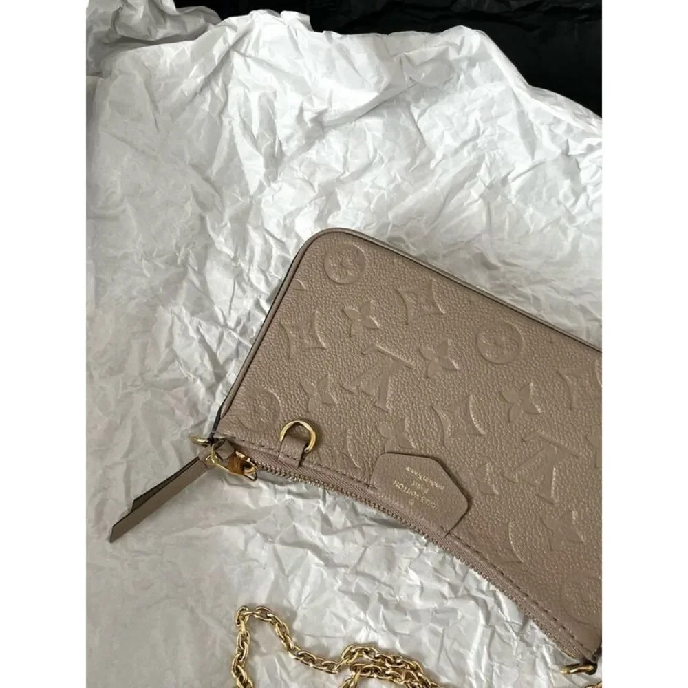 Louis Vuitton Women Pre-Loved Bag Very Good Condition - Picture 6 of 8